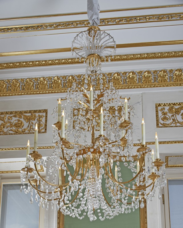 Eighteen-sconce chandelier 