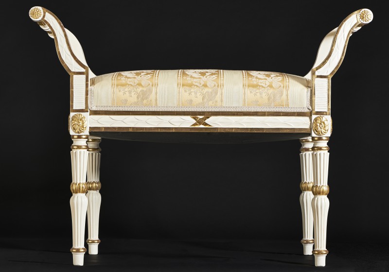 Neoclassical gondola seat