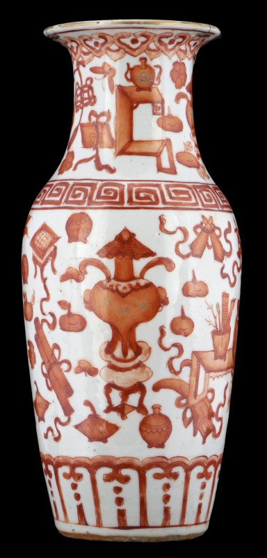 Vase with decoration of “Hundred ancients” motif