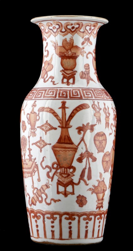 Vase with decoration of “Hundred ancients” motif