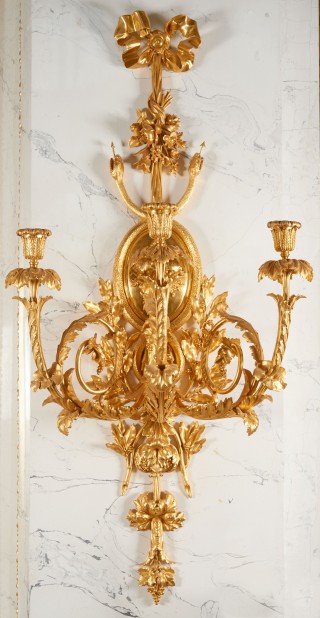 Three-sconce applique with a masque of Medusa - 1