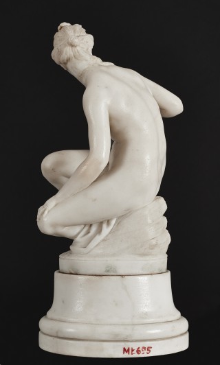 Aphrodite Crouching - 2