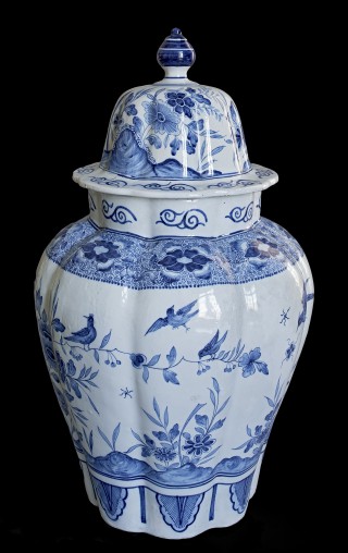 Vase with lid - 1