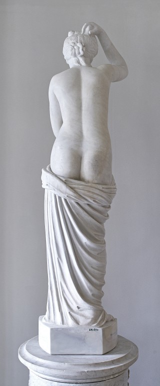 Posąg Afrodyty Anadyomene - 2