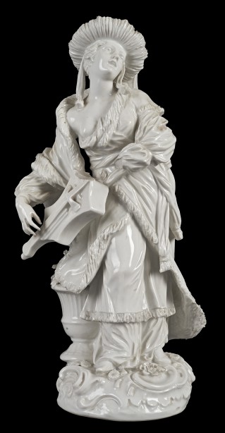 Porcelain figurine of Chinese musician: Malabar Woman - 1