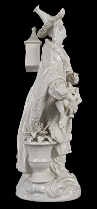 Porcelain figurine of Chinese musician: Malabar Woman - 2