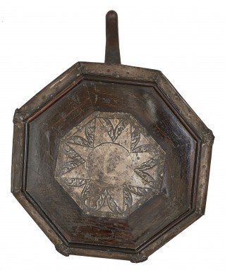 Octagonal veneered guéridon - 2