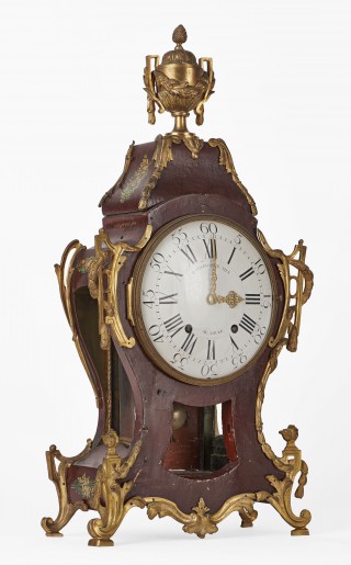 Mantel clock - 2