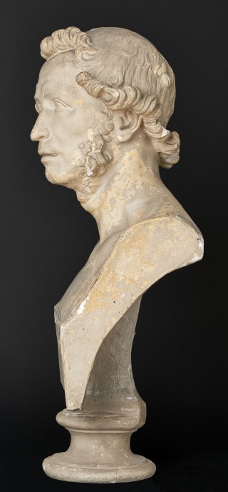 Bust of Aleksander Puszkin - 2