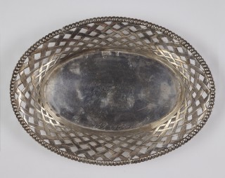 Silver basket for sweetmeats - 2