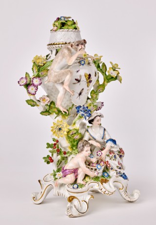Potpourri vase