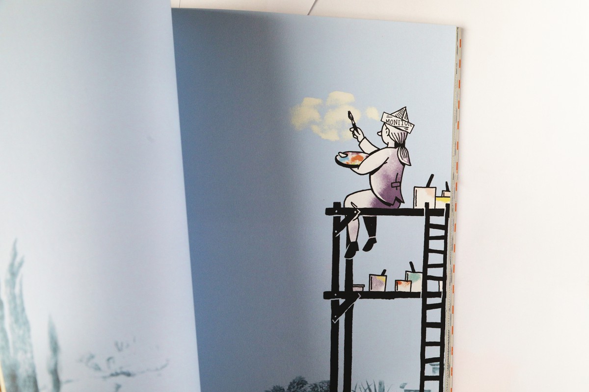 Obrazek w książce przedstawiający siedzącą na drabinie postać, która trzyma pędzel i paletę z farbami. 