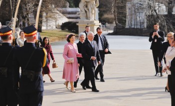 Szwedzka para królewska w Łazienkach Królewskich 